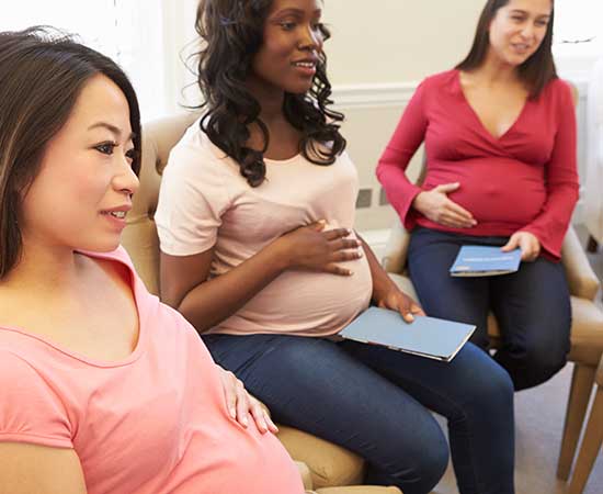 pregnant women collaborate
